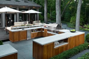 Large u-shape outdoor kitchen